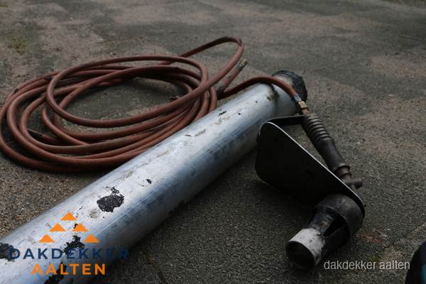 Dakdekker gasbrander en gereedschap voor spoedklus in Aalten Dakdekker gasbrander en gereedschap voor spoedklus in Aalten