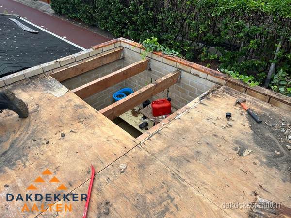 Plat dak vervangen met open constructie in Aalten Plat dak vervangen met open constructie in Aalten