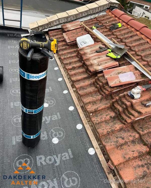 Dakschade herstel: pannendak renovatie in Aalten Dakschade herstel: pannendak renovatie in Aalten